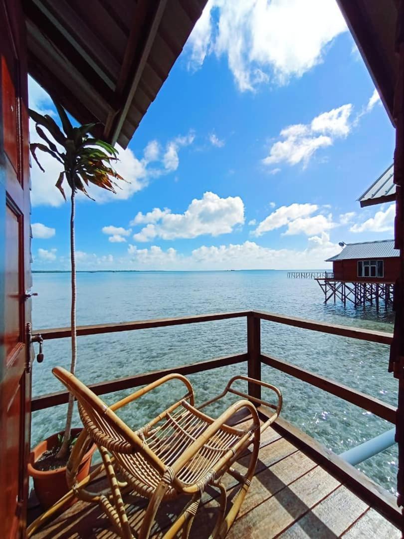 Parapat Water Village Resort Semporna Exterior foto